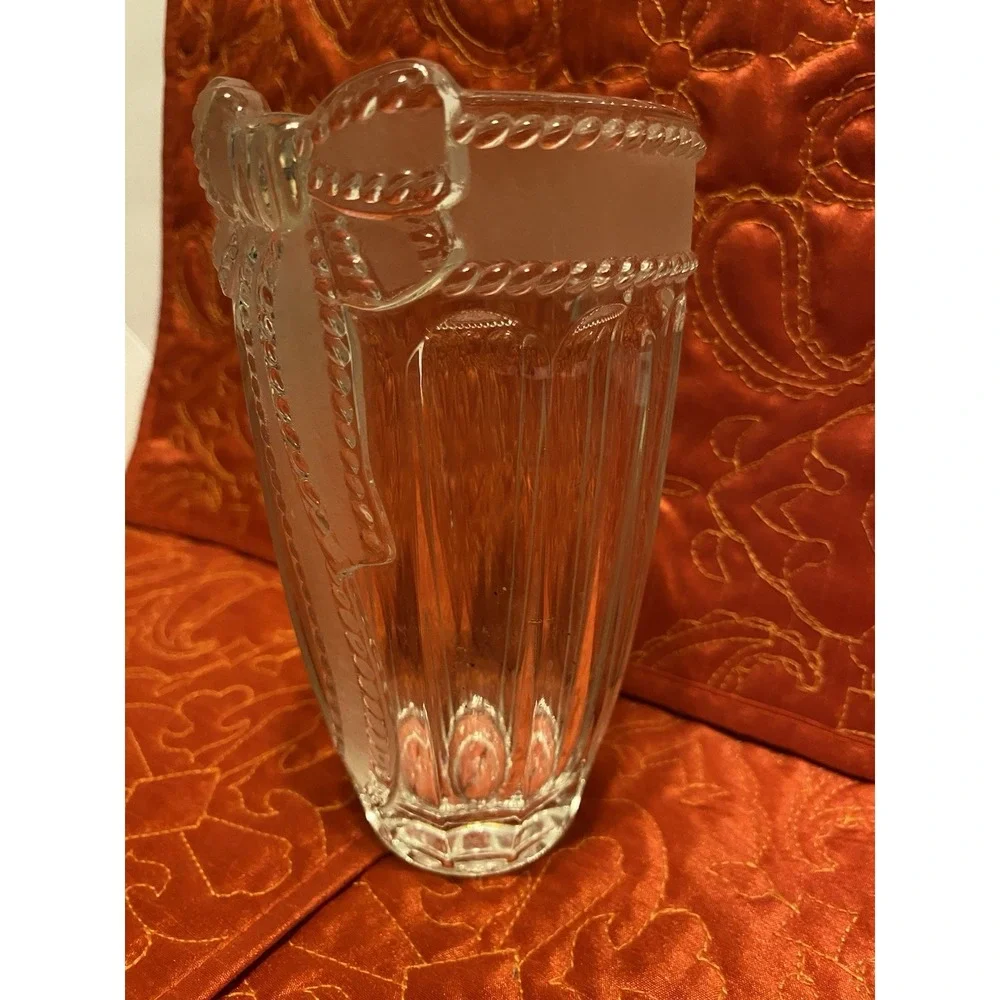 Vintage Evita Merci Cherie Collection  Vase Germany 24% Lead Crystal‎ Ribbon Bow
